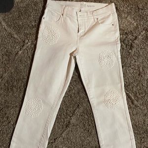 White Jeans, size 2, brand new, never worn